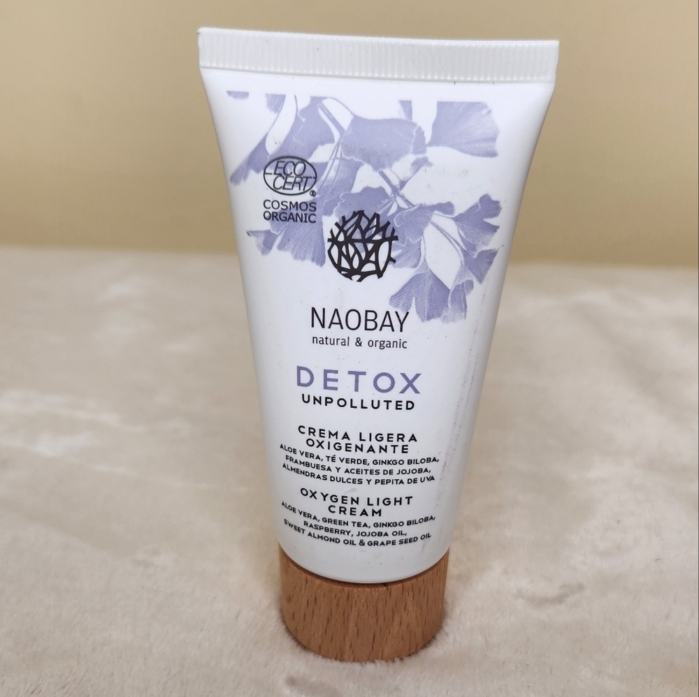 Naobay Detox Unpolluted Oxygen Light Cream 50 ml